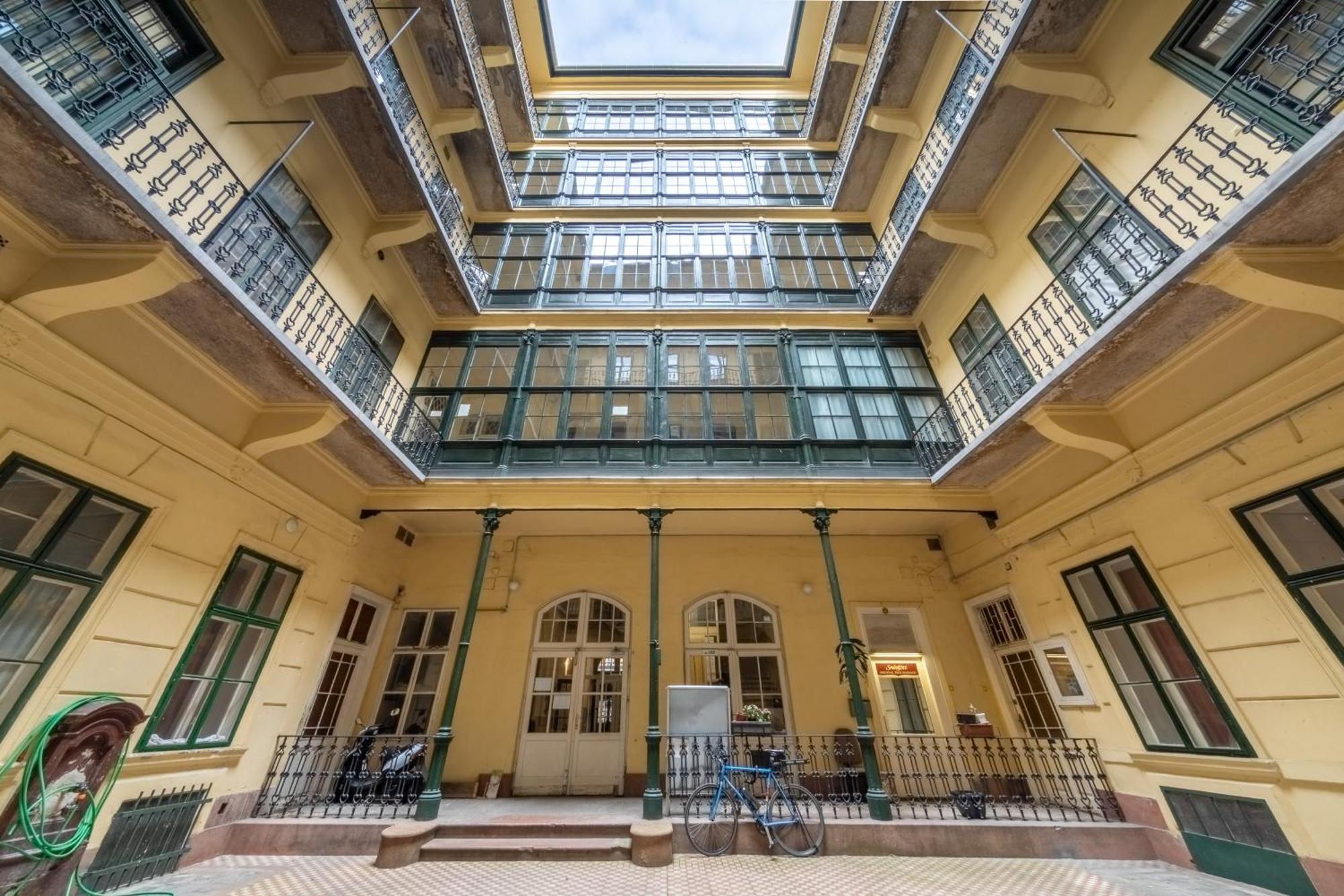 Hungarian Souvenir Apartment Budapest Exterior photo